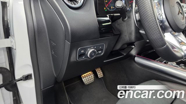 Mercedes-Benz GLA-Class 2022 — photo 23