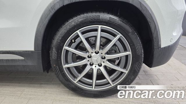 Mercedes-Benz GLA-Class 2022 — photo 7
