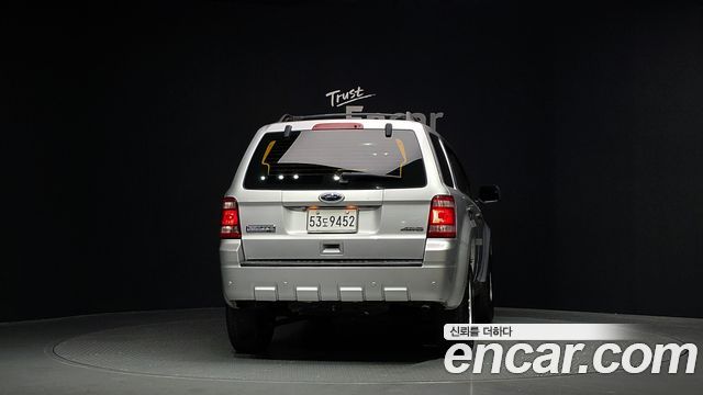 Ford Escape 2011 — photo 4