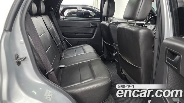 Ford Escape 2011 — photo 11
