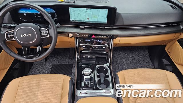 Kia Canival 2023 — photo 10