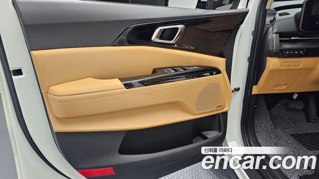 Kia Canival 2023 — photo 14
