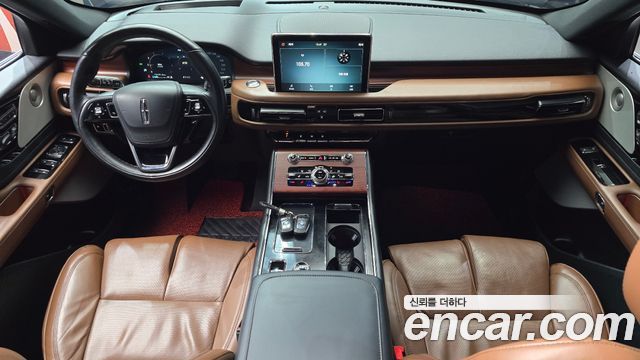 Lincoln Aviator 2022 — photo 10