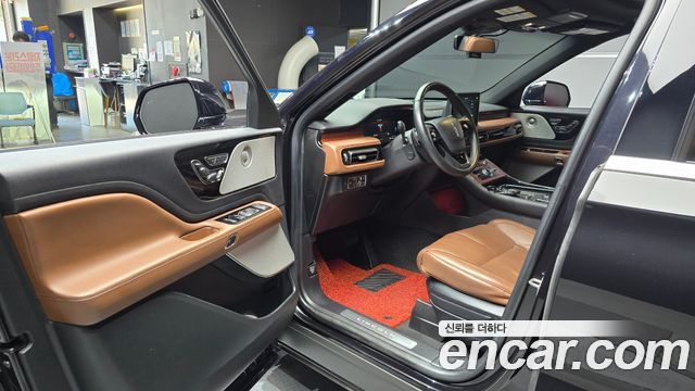 Lincoln Aviator 2022 — photo 13