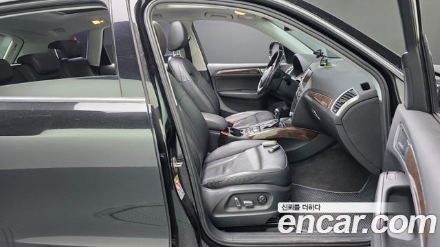 Audi Q5 2016 — photo 11
