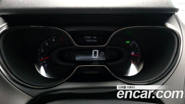 Renault Korea QM3 2018 — photo 11