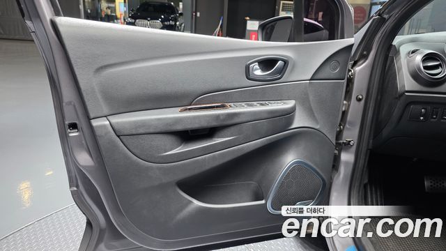 Renault Korea QM3 2018 — photo 14