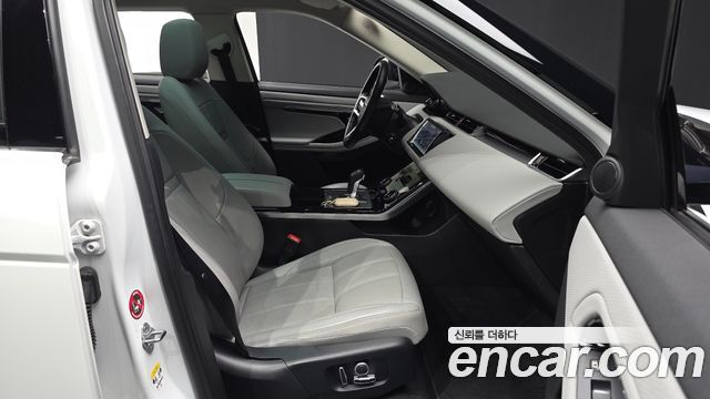 Land Rover Range Rover Evoque 2021 — photo 18