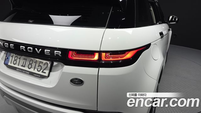 Land Rover Range Rover Evoque 2021 — photo 9