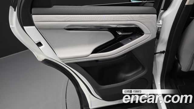 Land Rover Range Rover Evoque 2021 — photo 15