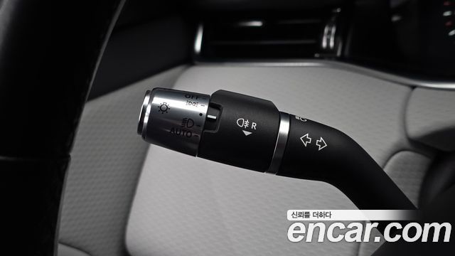 Land Rover Range Rover Evoque 2021 — photo 28