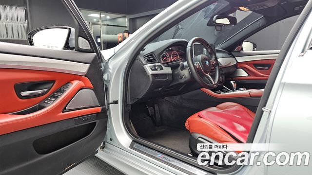 BMW M5 2016 — photo 10