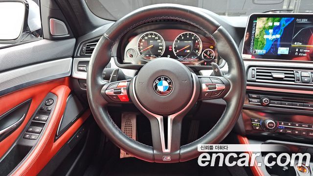 BMW M5 2016 — photo 12