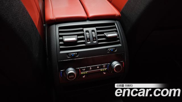 BMW M5 2016 — photo 16