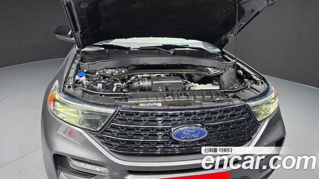 Ford Explorer 2021 — photo 6