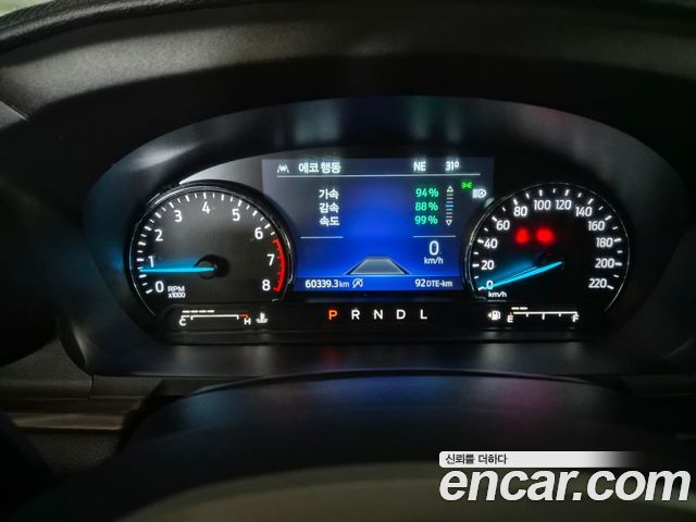 Ford Explorer 2021 — photo 11