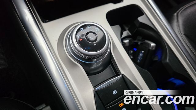 Ford Explorer 2021 — photo 12