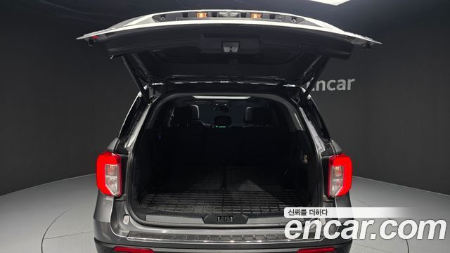 Ford Explorer 2021 — photo 26