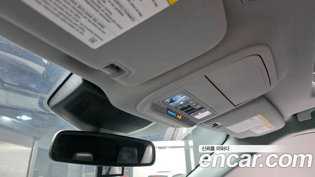 Ford Explorer 2021 — photo 35
