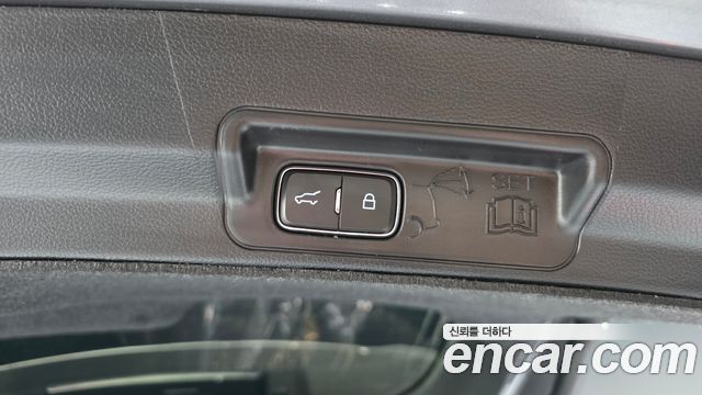 Ford Explorer 2021 — photo 36