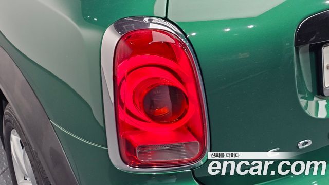 Mini Countryman 2020 — photo 9