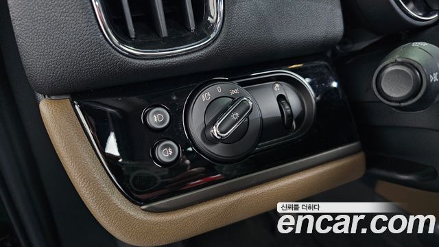 Mini Countryman 2020 — photo 29