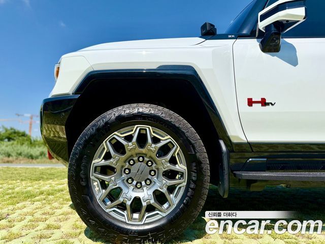 GMC Hummer EV 2024 — photo 9