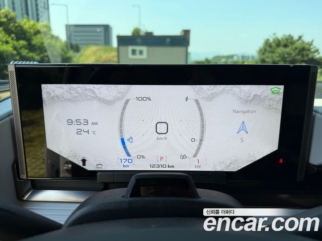 GMC Hummer EV 2024 — photo 16
