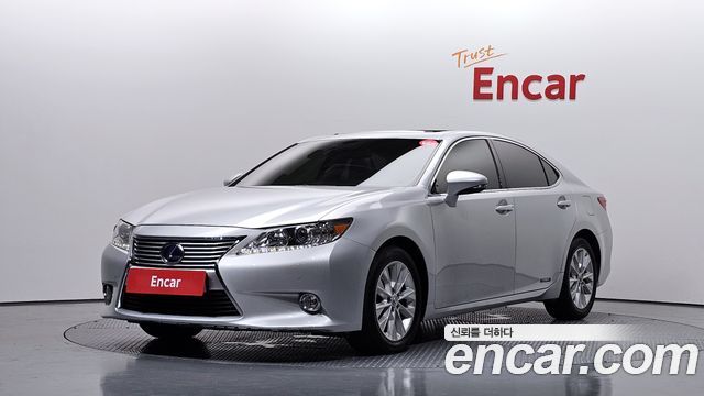 Lexus ES 2013 — photo 1