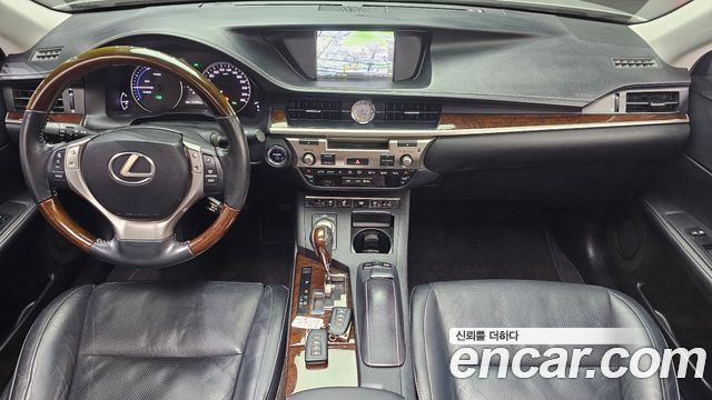 Lexus ES 2013 — photo 7