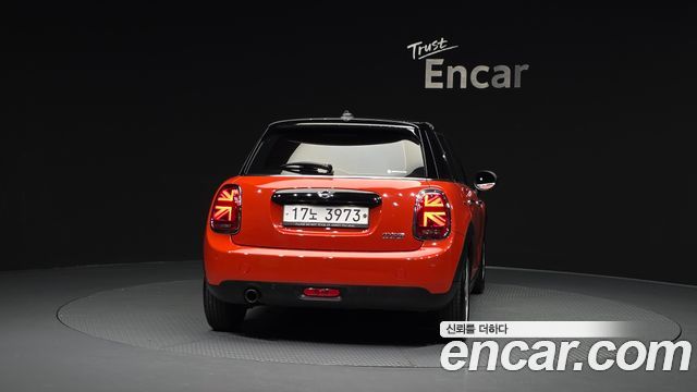 Mini Cooper 2019 — photo 4