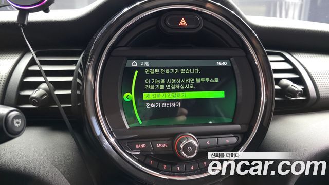 Mini Cooper 2019 — photo 21