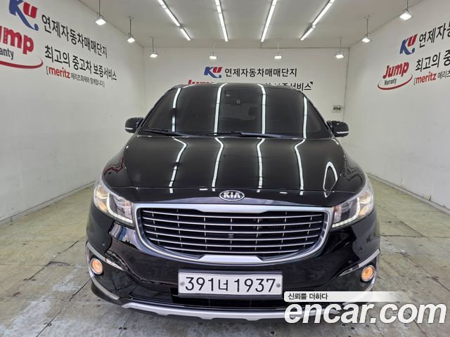 Kia Canival 2018 — photo 2