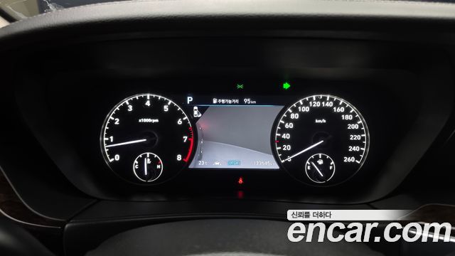 Genesis G90 2019 — photo 8