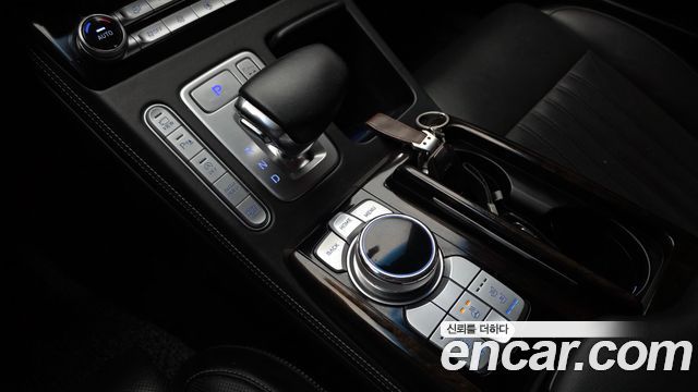 Genesis G90 2019 — photo 9