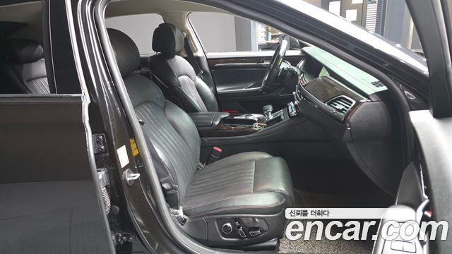 Genesis G90 2019 — photo 11