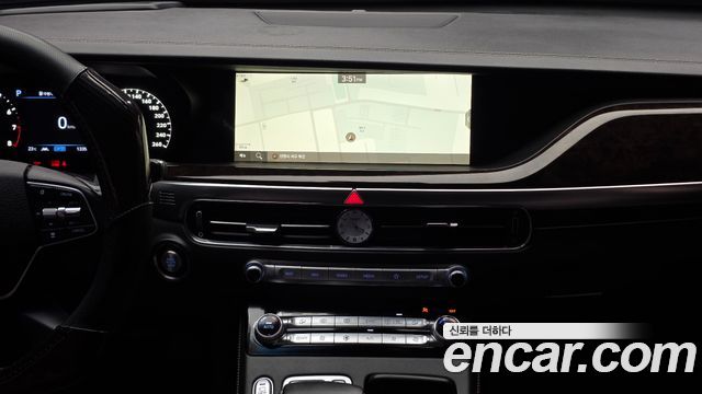 Genesis G90 2019 — photo 14