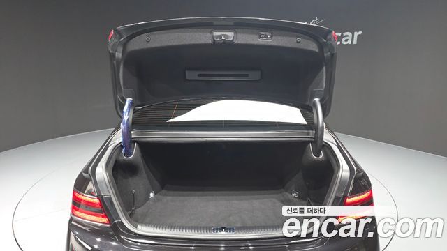 Genesis G90 2019 — photo 20