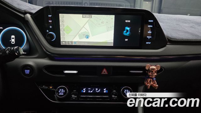 Hyundai Sonata 2021 — photo 31