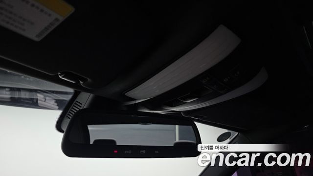 Mercedes-Benz E-Class 2015 — photo 19