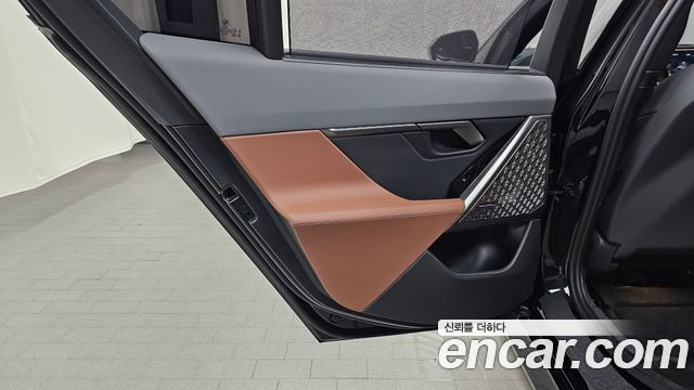 BMW 5-Series 2026 — photo 15