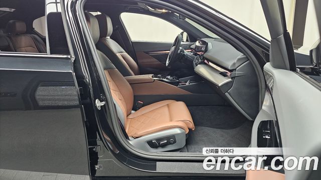 BMW 5-Series 2026 — photo 16