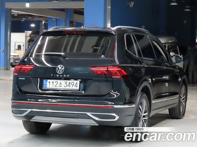 Volkswagen Tiguan 2022 — photo 4