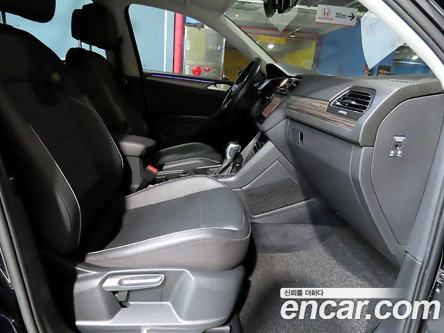 Volkswagen Tiguan 2022 — photo 8