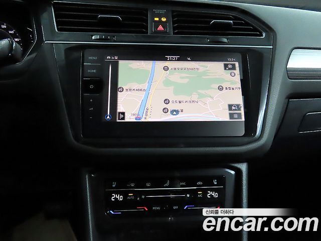Volkswagen Tiguan 2022 — photo 12