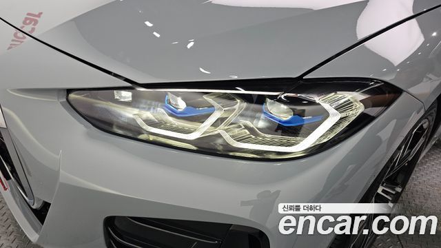 BMW 4-Series 2023 — photo 8