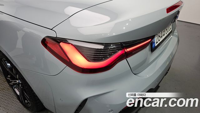 BMW 4-Series 2023 — photo 9