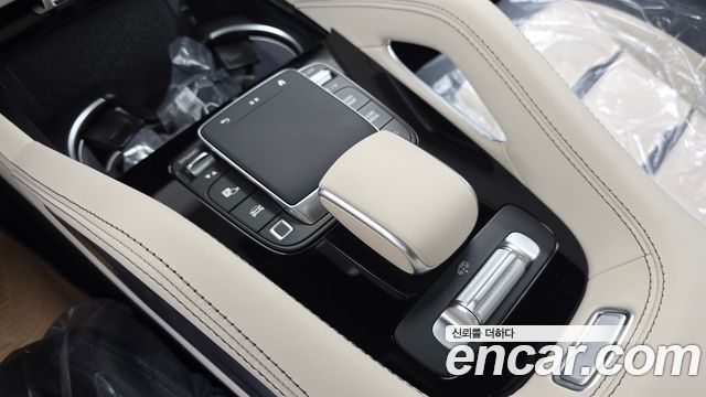 Mercedes-Benz GLS-Class 2026 — photo 32