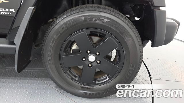 Jeep Wrangler 2012 — photo 5