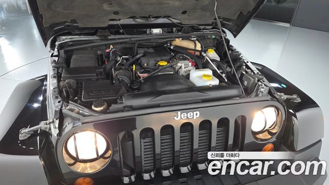 Jeep Wrangler 2012 — photo 6